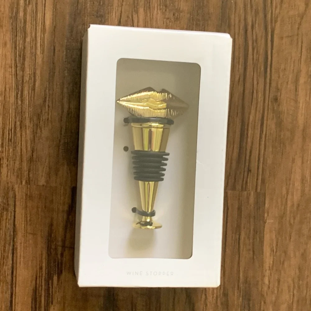 Z Galleris lips bottle stoppers